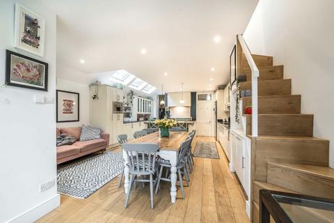 4 bedroom house to rent, Abbeville Road, London SW4