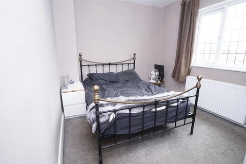 23 Moorside Gardens, Bradford, BD2 3RE