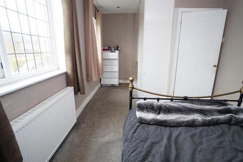 23 Moorside Gardens, Bradford, BD2 3RE
