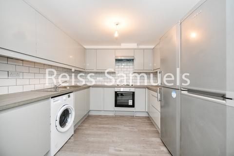 6 bedroom terraced house to rent, Lockesfield Place, London E14