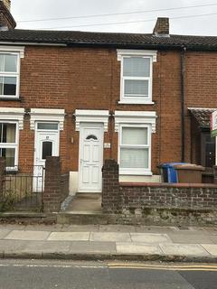 2 bedroom terraced house to rent, Cauldwell Hall Road, Suffolk IP4