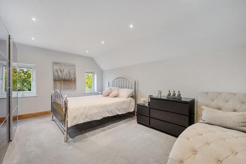 4 Hallfield Lane, Wetherby, LS22 6JT