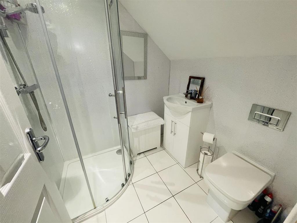 En suite Shower Room