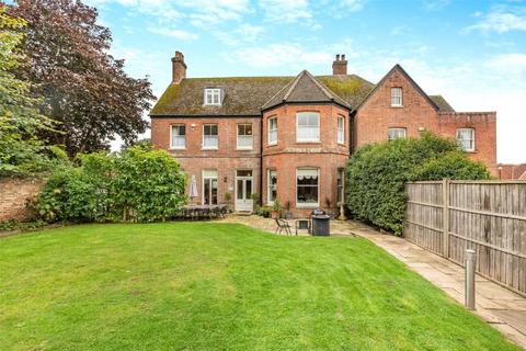 6 bedroom semi-detached house for sale, Quay Road, Christchurch, Dorset, BH23