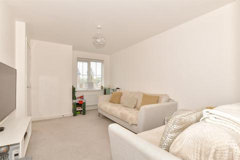 2 bedroom end of terrace house for sale, Cornfield Drive, Gravesend, Kent