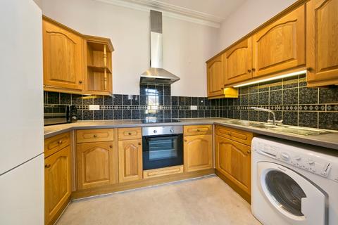 1 bedroom flat to rent, Kew Gardens Road, Kew, Richmond, Surrey TW9