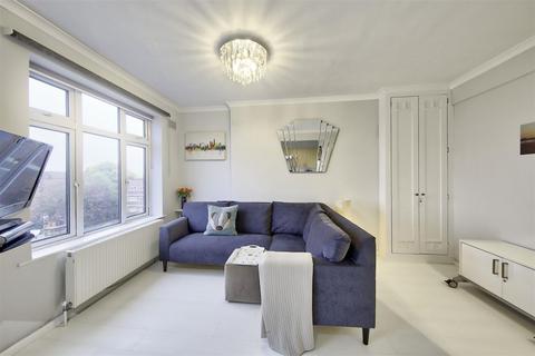 1 bedroom apartment for sale, Effra Court, Brixton SW2