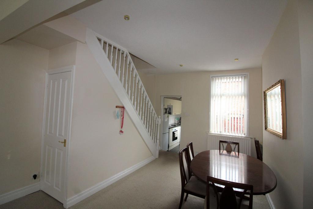 Photograph 8