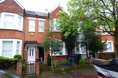 3 bedroom terraced house to rent, Holly Park Road