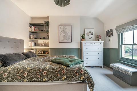 17 Bridewell Street, Devizes, SN10 1NQ