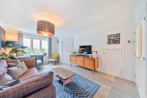 3 bedroom semi-detached house for sale, Windmill Mews, Barnham