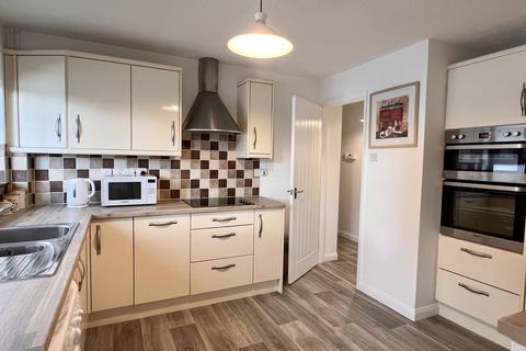 6 Brodulais, Llanwrda, SA19 8AF