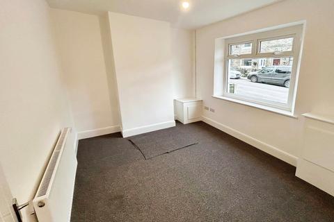 2 bedroom terraced house to rent, Wirksmoor Road, New Mills, SK22