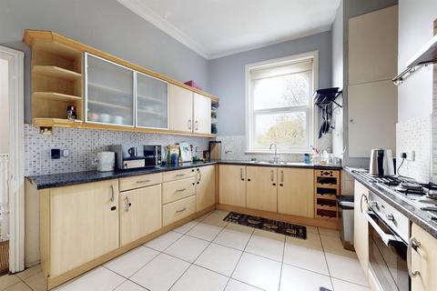 3 bedroom maisonette for sale, St. Pauls Road, London