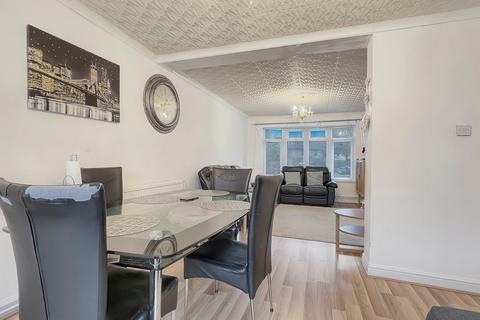 3 bedroom end of terrace house for sale, Home Mead, Chelmsford, CM2