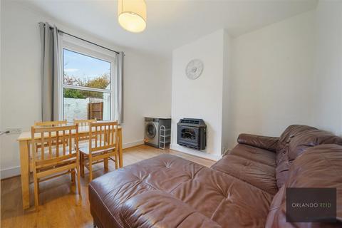 3 bedroom terraced house to rent, Broadwater Road, Tooting