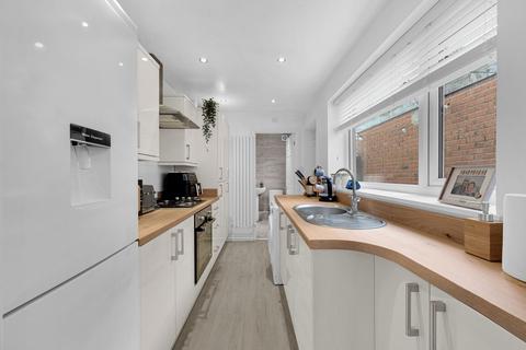 28 Hale Road, Widnes, WA8 8SA
