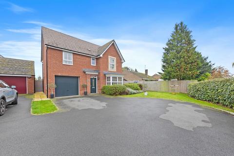 4 bedroom detached house for sale, Kedleston Drive, Kettering NN15