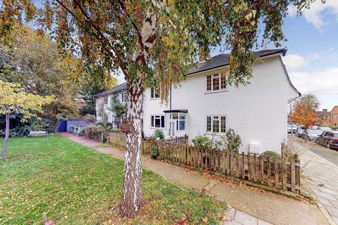 2 bedroom end of terrace house to rent, Huntingfield Rd, SW15