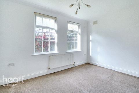 2 bedroom maisonette for sale, Harrow