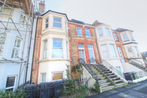 2 bedroom apartment to rent, Seaside, Eastbourne BN22