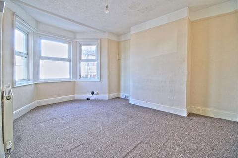 2 bedroom apartment to rent, Seaside, Eastbourne BN22