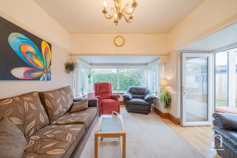 2 bedroom bungalow for sale, Hawthorn Drive, Wirral CH48
