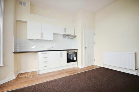 2 bedroom flat to rent, Grosvenor Place Margate CT9