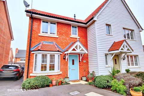 2 bedroom semi-detached house for sale, Merevale Close, Daventry NN11