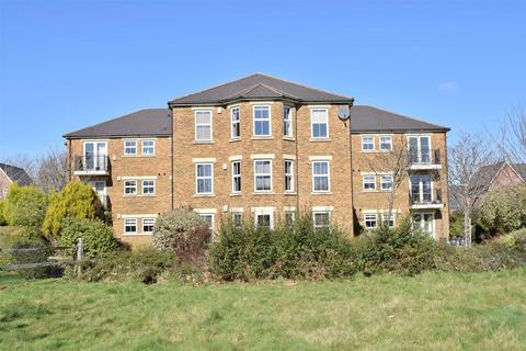 2 bedroom flat for sale, Horton Crescent, Epsom KT19