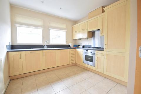 2 bedroom flat for sale, Horton Crescent, Epsom KT19