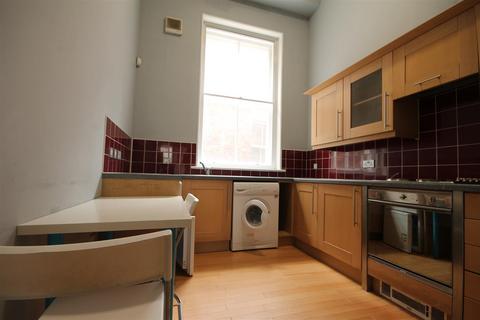 2 bedroom apartment to rent, Erskine Chambers City Centre