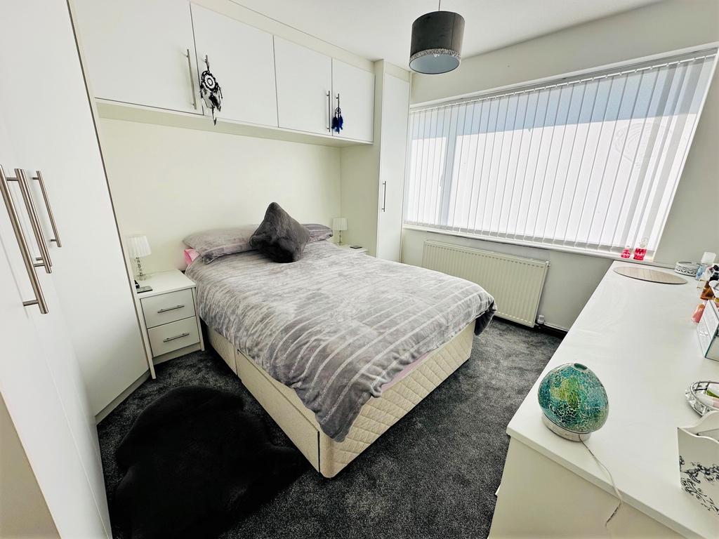BED 2.jpg