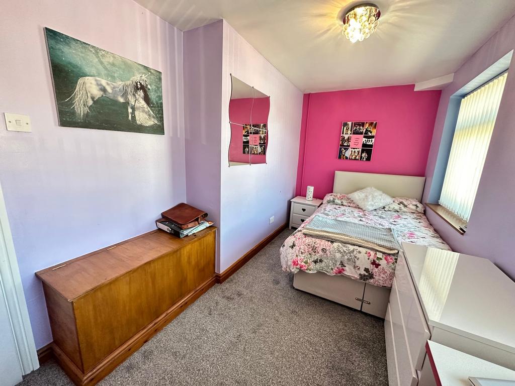BED 4.jpg