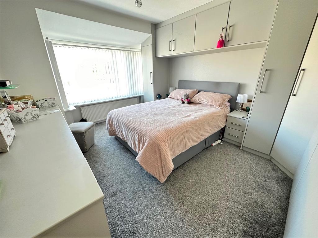 BED 1.jpg