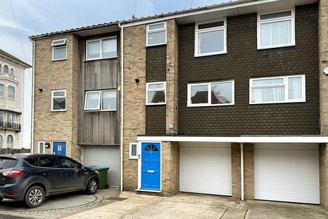 3 bedroom townhouse for sale, Stocker Road, Bognor Regis, West Sussex PO21