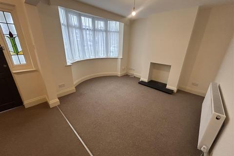 3 bedroom house to rent, Wolverhampton Road, Oldbury