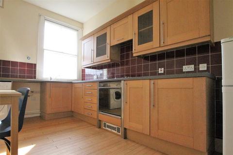 2 bedroom apartment to rent, Erskine Chambers, City Centre