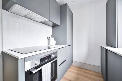 2 bedroom flat to rent, Eardley Crescent, Earls Court, London, SW5