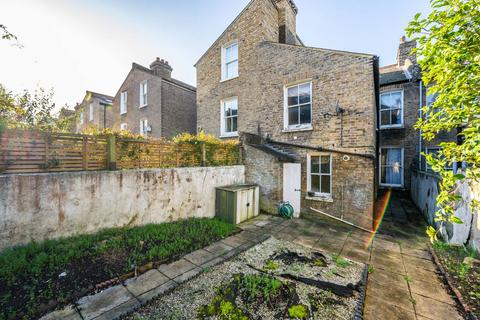 3 bedroom terraced house for sale, Montholme Road, Between the Commons, London, SW11