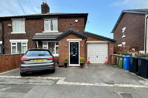 3 bedroom semi-detached house for sale, Willow Grove, Denton