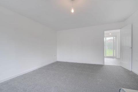 3 bedroom detached house to rent, Worcester, WR5