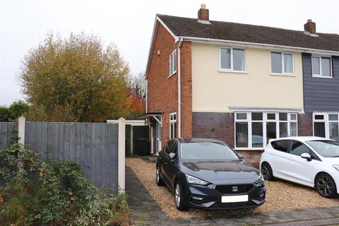 3 bedroom semi-detached house to rent, Dartmouth Drive, Aldridge