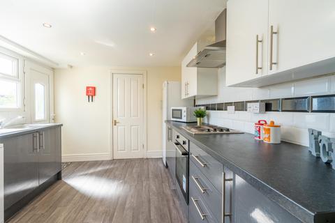 undefined, Victoria Terrace - Student House - 26/27