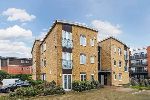 2 bedroom apartment for sale, Romside Place, Romford RM7