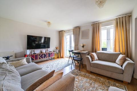 2 bedroom apartment for sale, Romside Place, Romford RM7