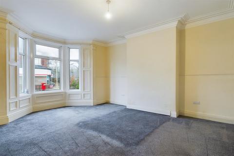 2 bedroom flat to rent, Stanhope Road, South Shields