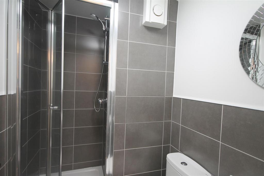 Westmorland shower room.jpg