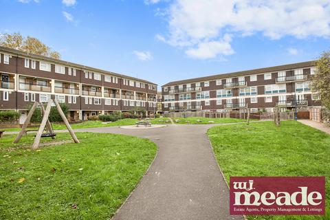 2 bedroom flat to rent, Lawrence Close, Bow, E3