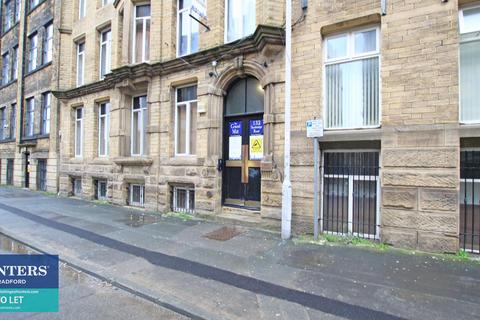 1 bedroom in a house share to rent, Grand Mill, 132 Sunbridge Road, Bradford, BD1